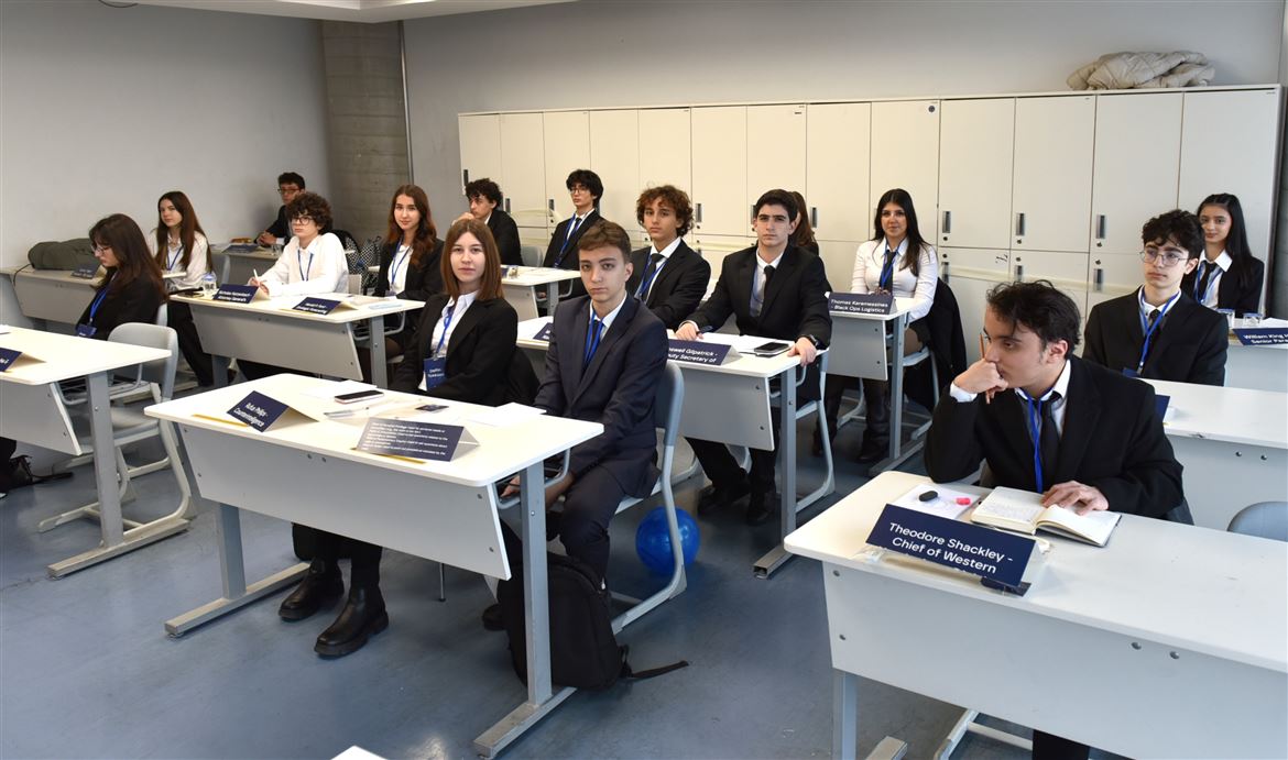 İAOSB’den Güçlü Ev Sahipliği: 25 Farklı Okuldan 400 Öğrenci Ağırladı