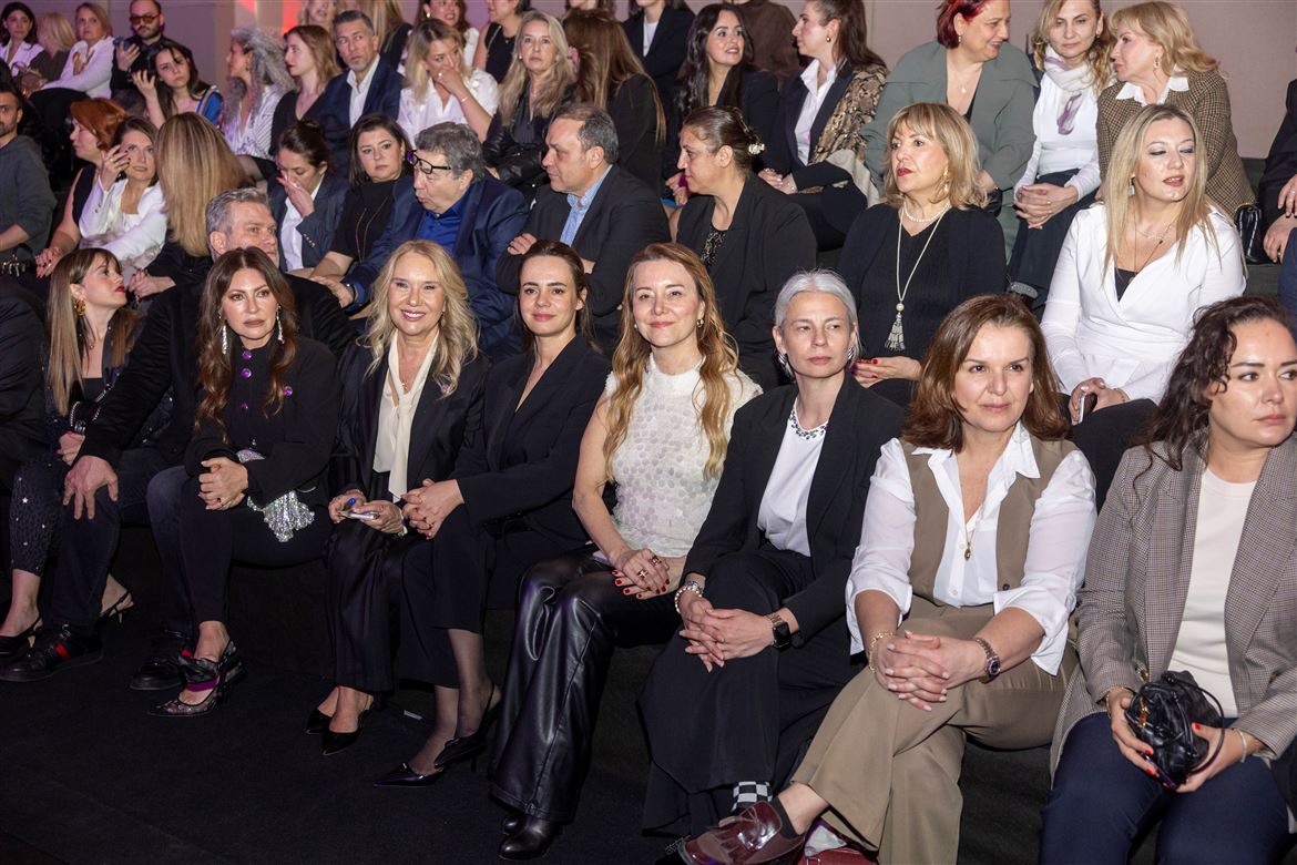 İAOSB Kadınlar Kulübü’nden İzmir Fashion Week’te Anlamlı Gece