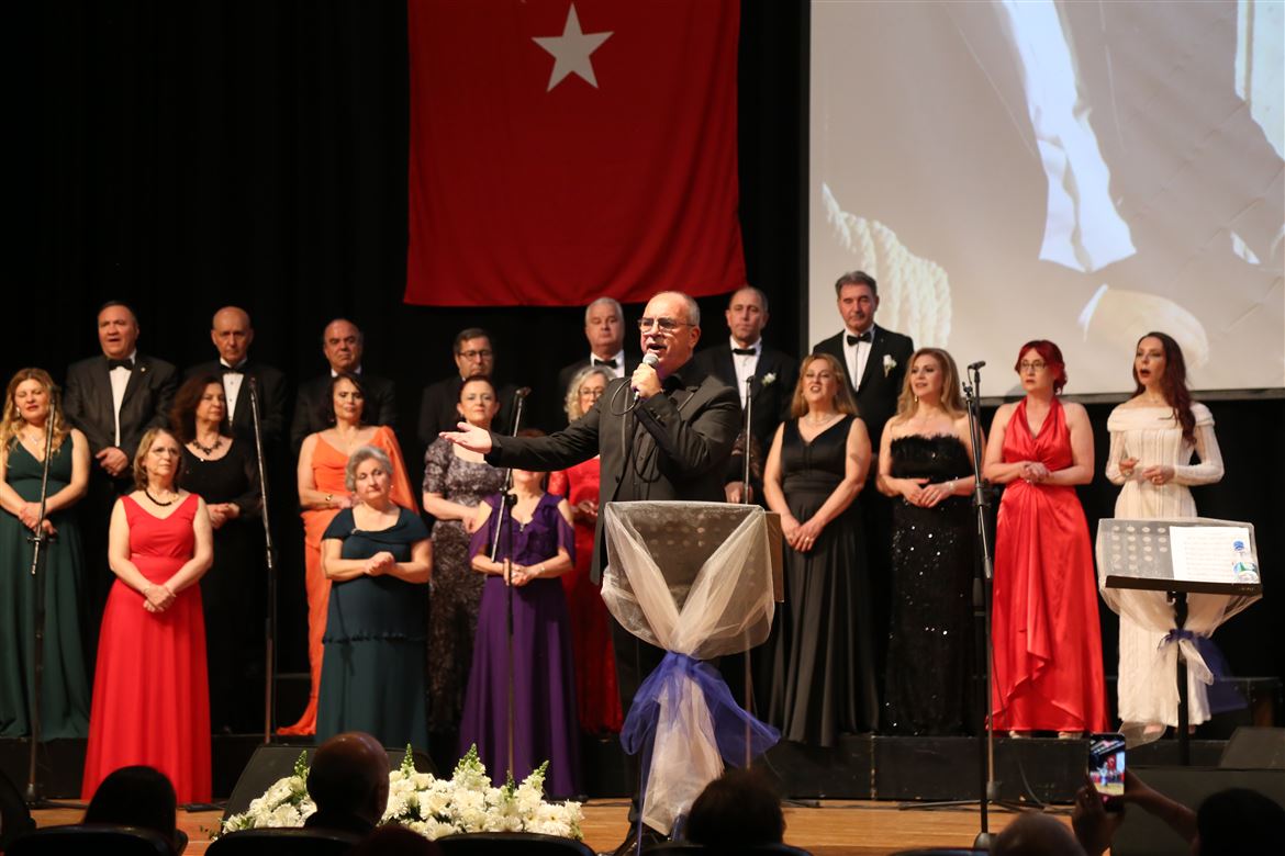 İAOSB Türk Sanat Müziği Korosu “Leyla ile Mecnun” Konseriyle Sanatseverleri Büyüledi