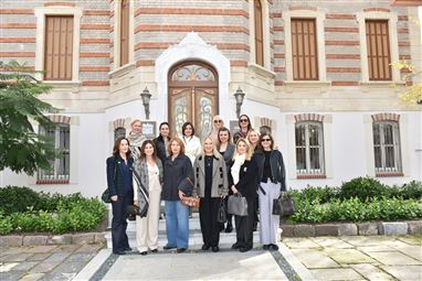 İAOSB Vakfı Kadınlar Kulübü’nden Ayşe & Seniha Mayda Köşkü’e Ziyaret