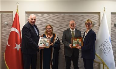 İAOSB ve İzmir Büyükşehir Belediyesi, Sokak Hayvanları İçin Ortak Çözüm Arayışında