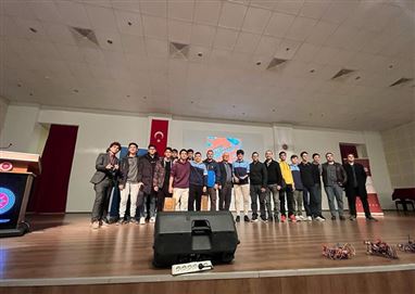 Okulumuz  Iztech RoboLeagu'den Çifte Kupayla Döndü